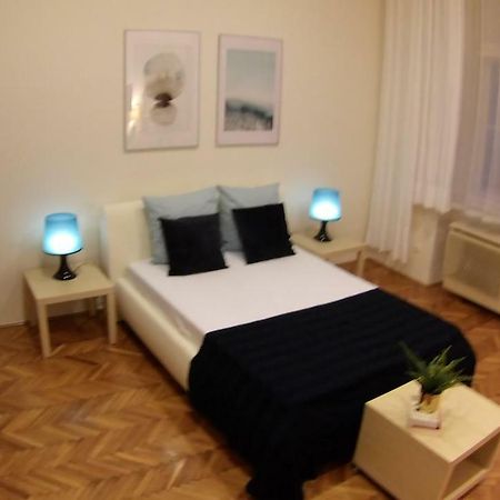 Opera Dream Apartment Budapest Eksteriør bilde